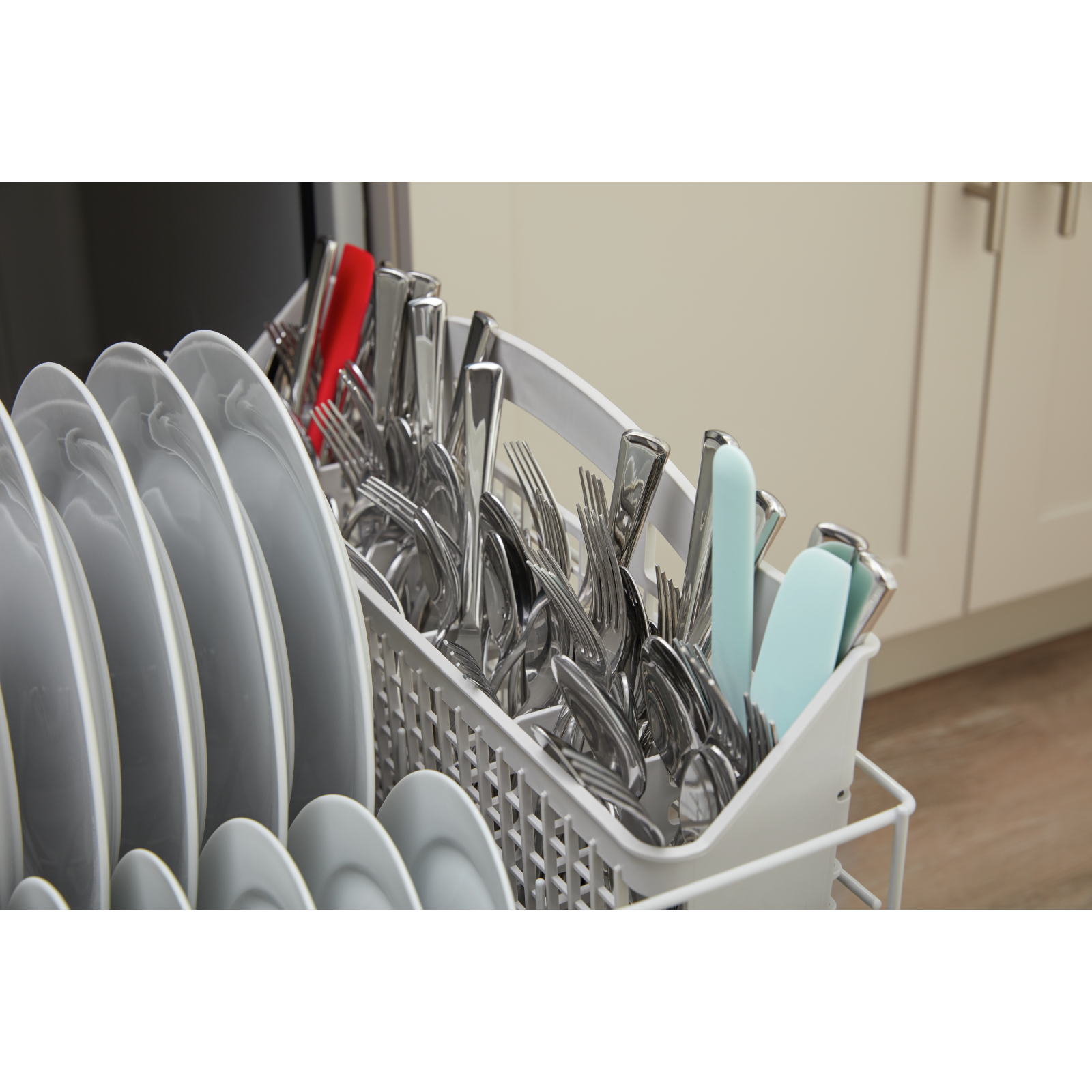 Amana - 59 dBA Built In Dishwasher in White - ADB1400AMW