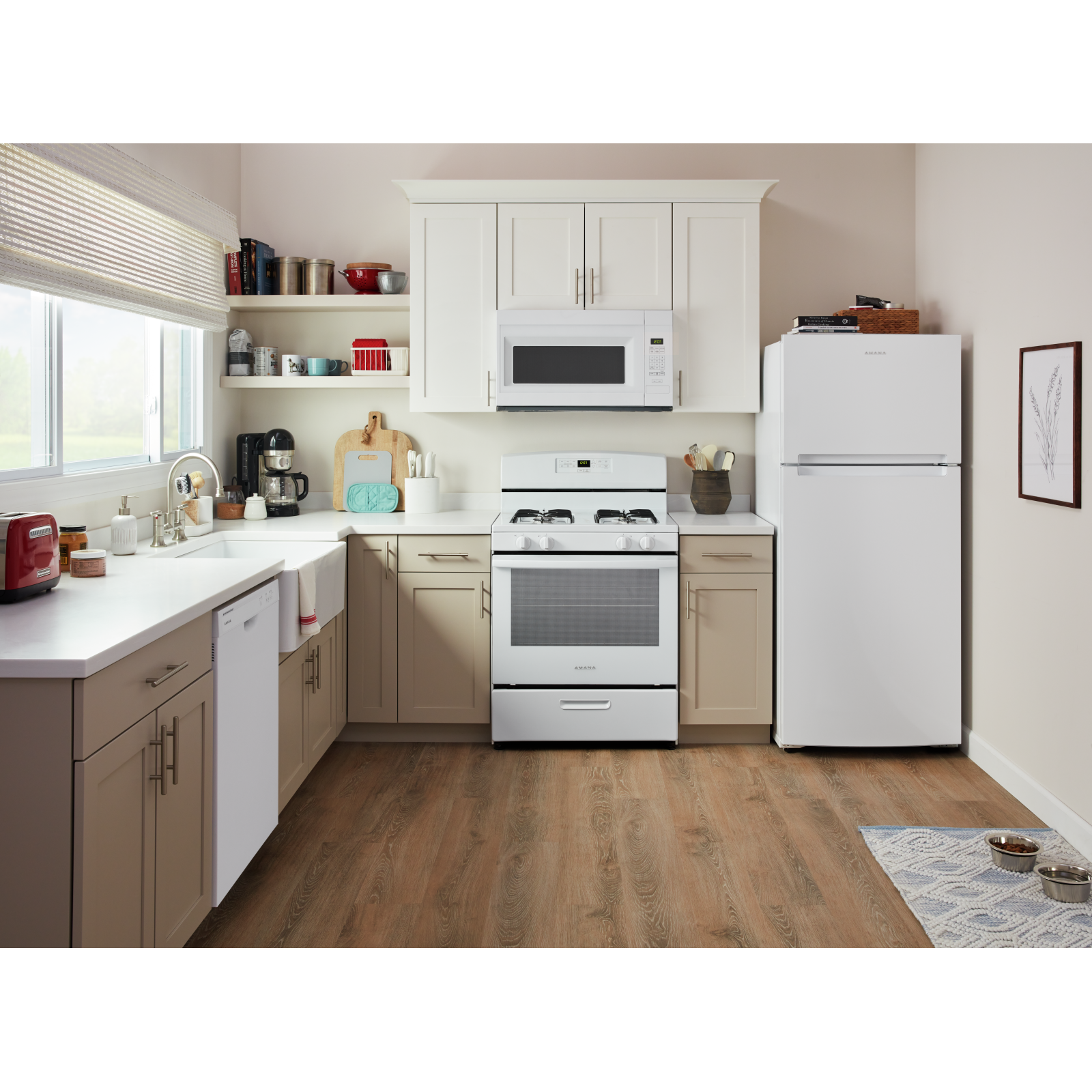 Amana - 28.13 Inch 16.4 cu. ft Top Mount Refrigerator in White - ARTX3028PW