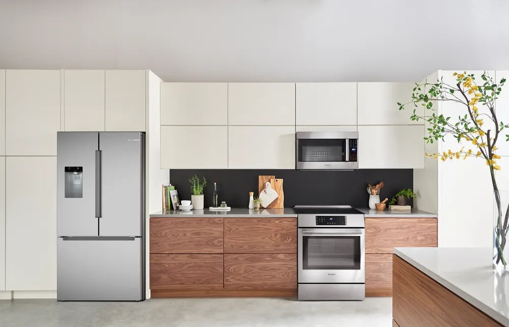 Bosch - 36 Inch 21.6 cu. ft French Door Bottom Mount Refrigerator in Stainless - B36CD10ENS