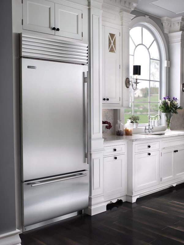 Sub-Zero - 36 Inch 21.1 cu. ft Built In / Integrated Refrigerator in Stainless - BI-36U/S/PHRH