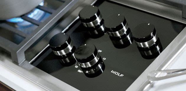 Wolf - 36 inch wide Gas Cooktop in Stainless - CG365T/S