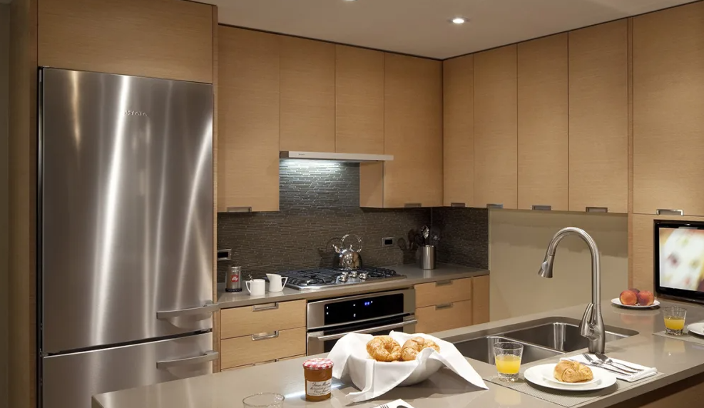 Faber - 29.9 Inch 600 CFM Under Cabinet Range Vent in Stainless - CRIS30SS600