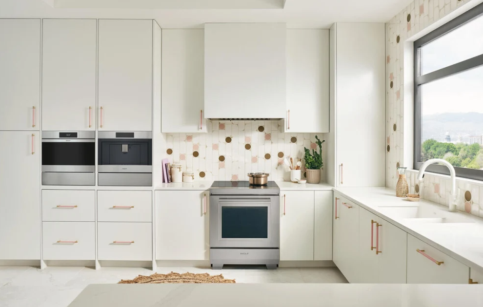 Wolf - 1.7 cu. ft Single Wall Oven in Stainless - CSO2450CM/S