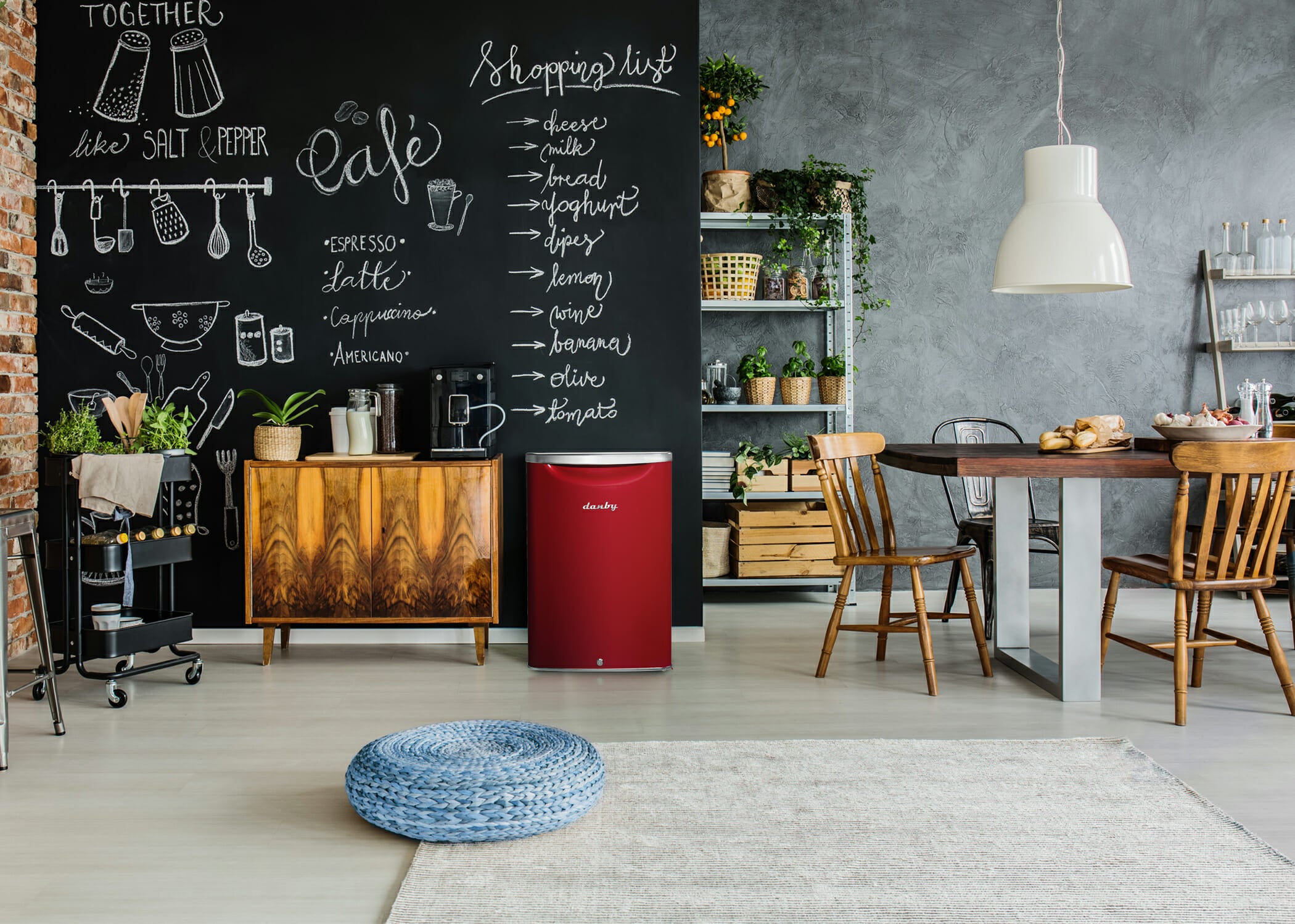 Danby - 17.68 Inch 2.6 cu. ft Mini Fridge Refrigerator in Red - DAR026A2LDB