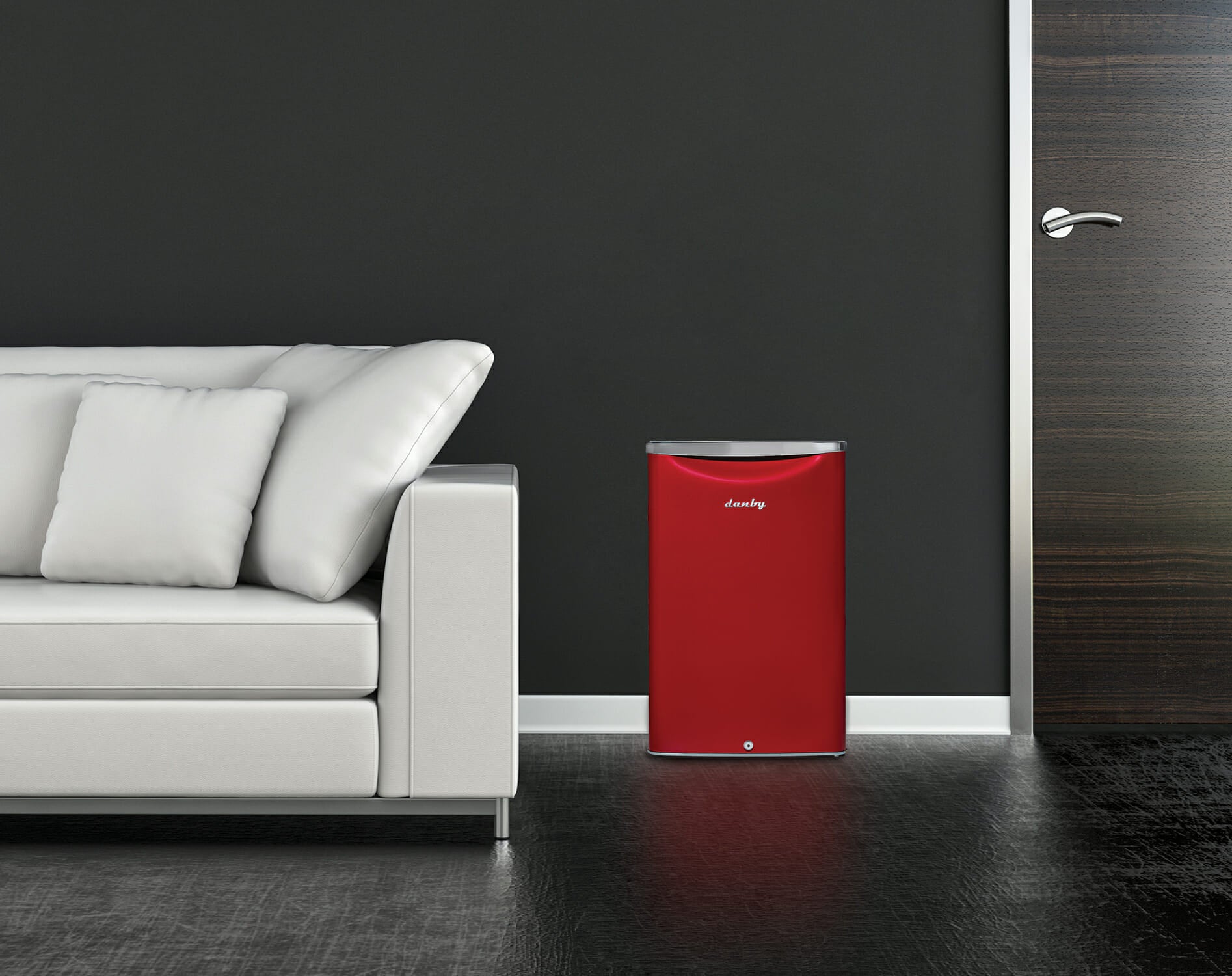 Danby - 17.68 Inch 2.6 cu. ft Mini Fridge Refrigerator in Red - DAR026A2LDB