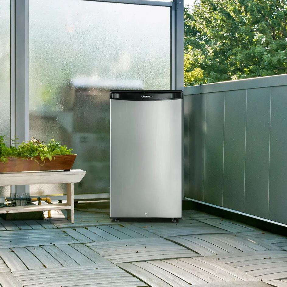 Danby - 17.72 Inch 3.3 cu. ft Mini Fridge Refrigerator in Stainless - DAR033A1BSLDBO