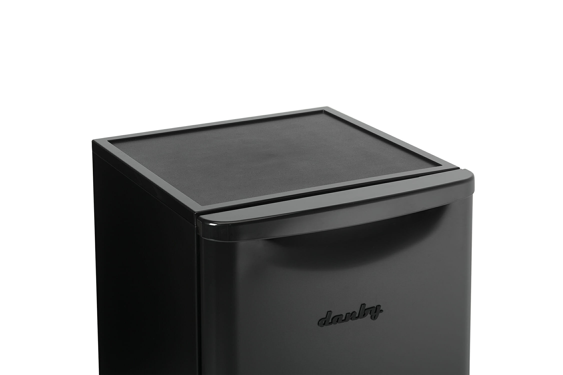 Danby - 17.68 Inch 3.3 cu. ft Mini Fridge Refrigerator in Black - DAR033A6BDB