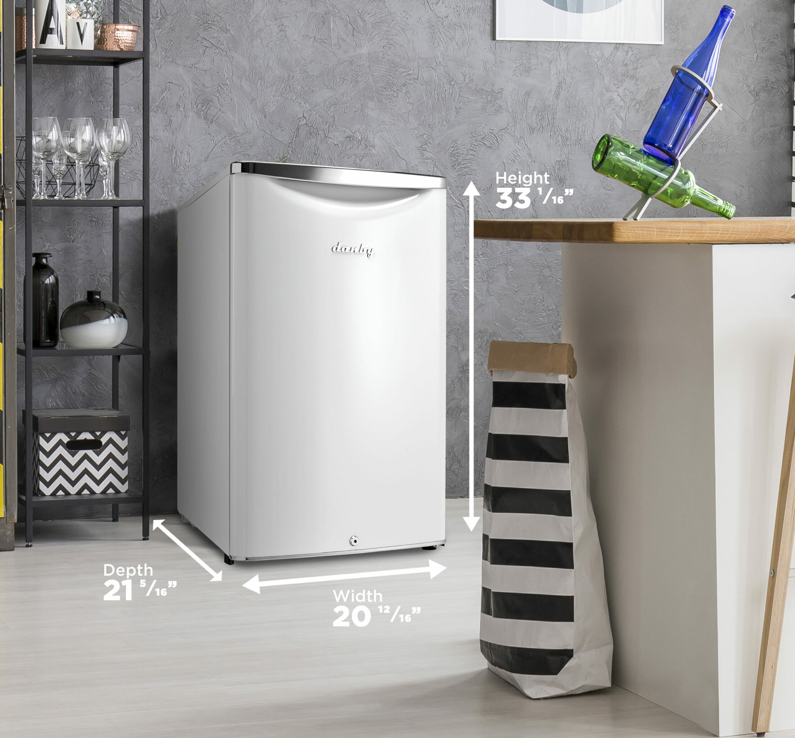 Danby - 20.75 Inch 4.4 cu. ft Mini Fridge Refrigerator in White - DAR044A6PDB