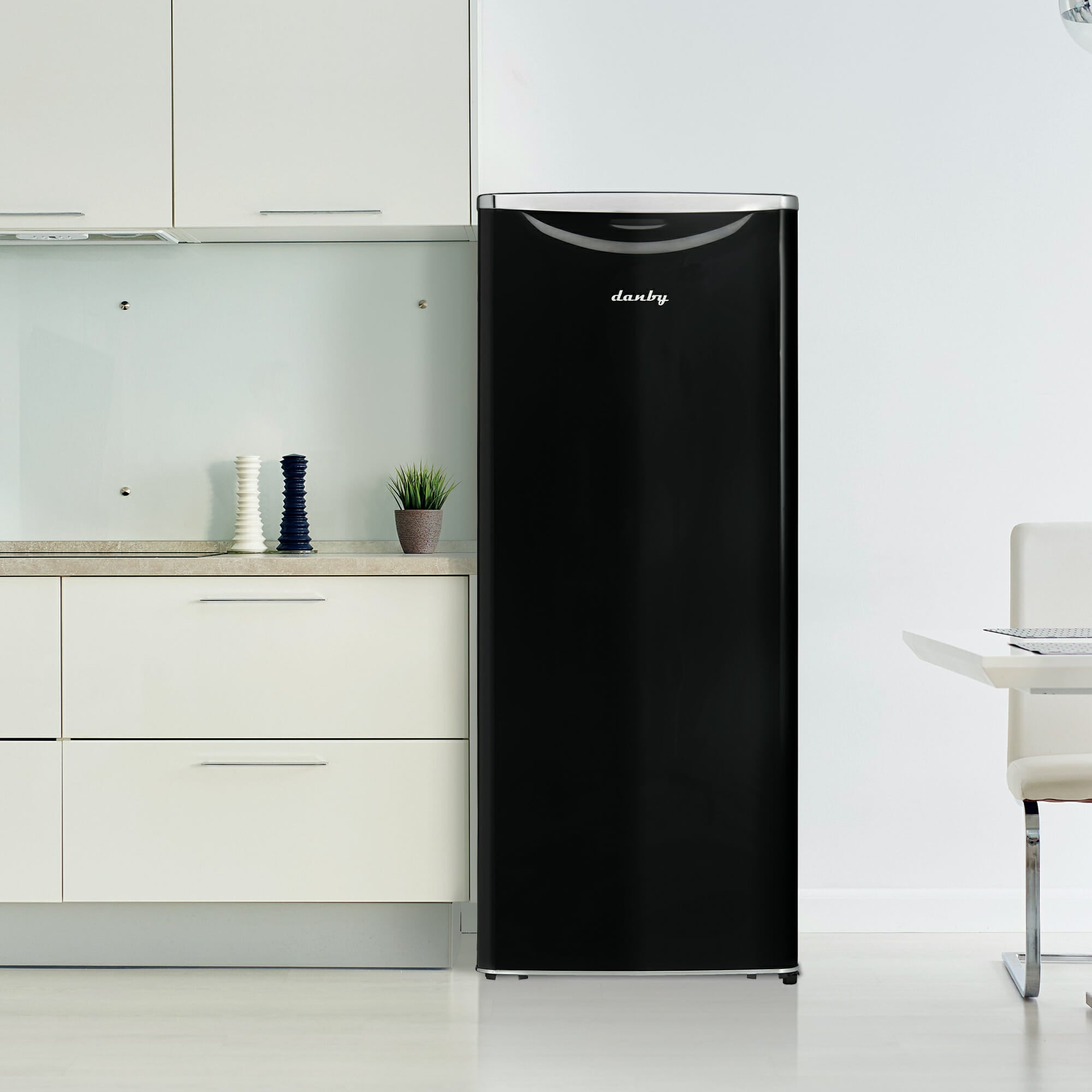 Danby - 23.81 Inch 11 cu. ft Apartment Size Refrigerator in Black - DAR110A3MDB