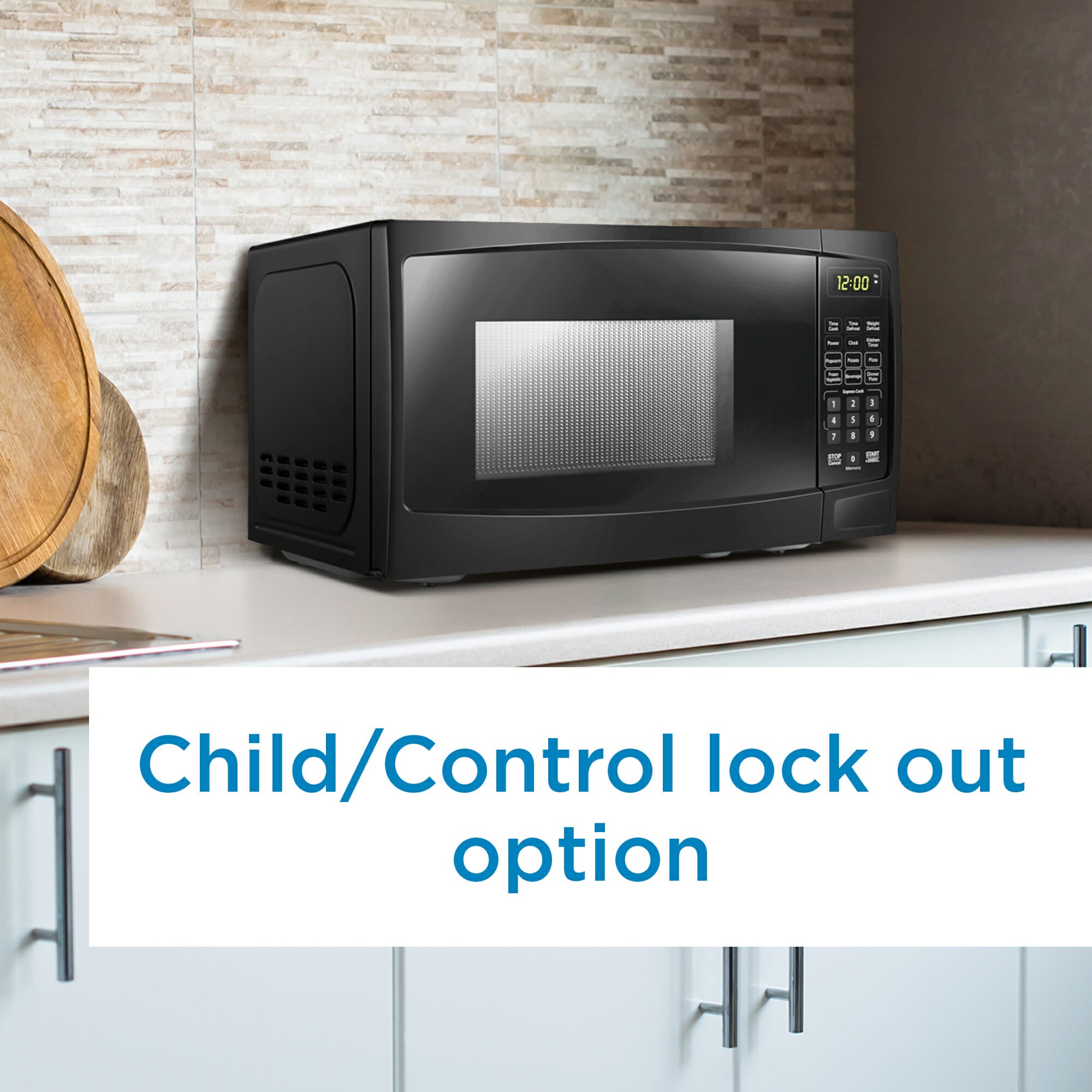 Danby - 0.7 cu. Ft Counter top Microwave in Black - DBMW0720BBB