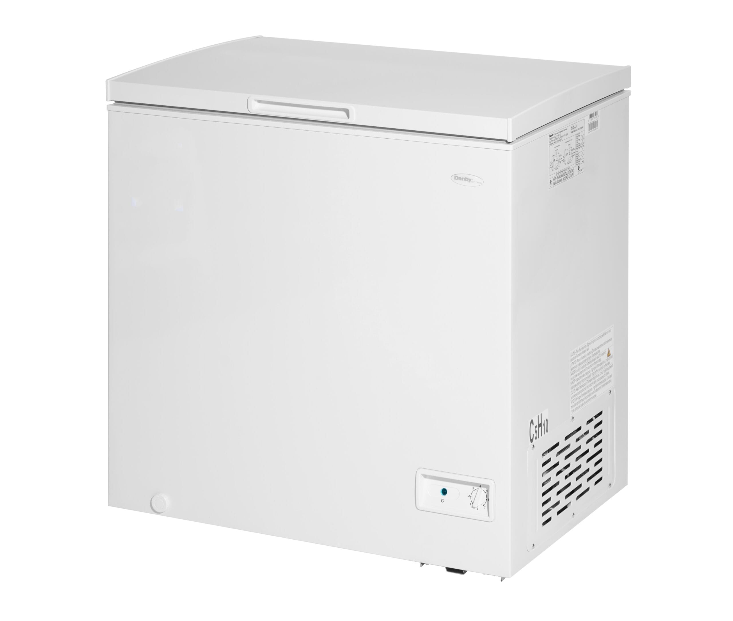 Danby - 7 cu. Ft Chest Freezer in White - DCF070B1WM