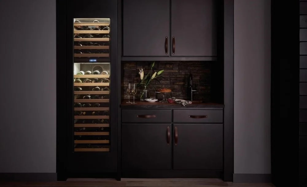 Sub-Zero - 24 Inch 102 Built In / Integrated Bottle Wine Fridge Refrigerator in Panel Ready - DEC2450W/R