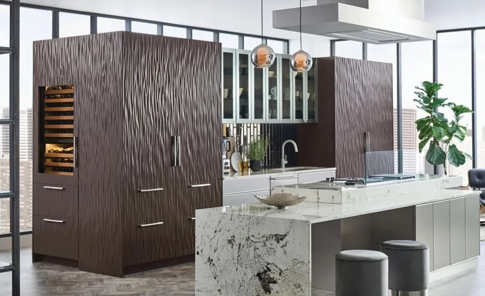 Sub-Zero - 30 Inch 15.6 cu. ft Built In / Integrated Bottom Mount Refrigerator in Panel Ready - DET3050CI/R