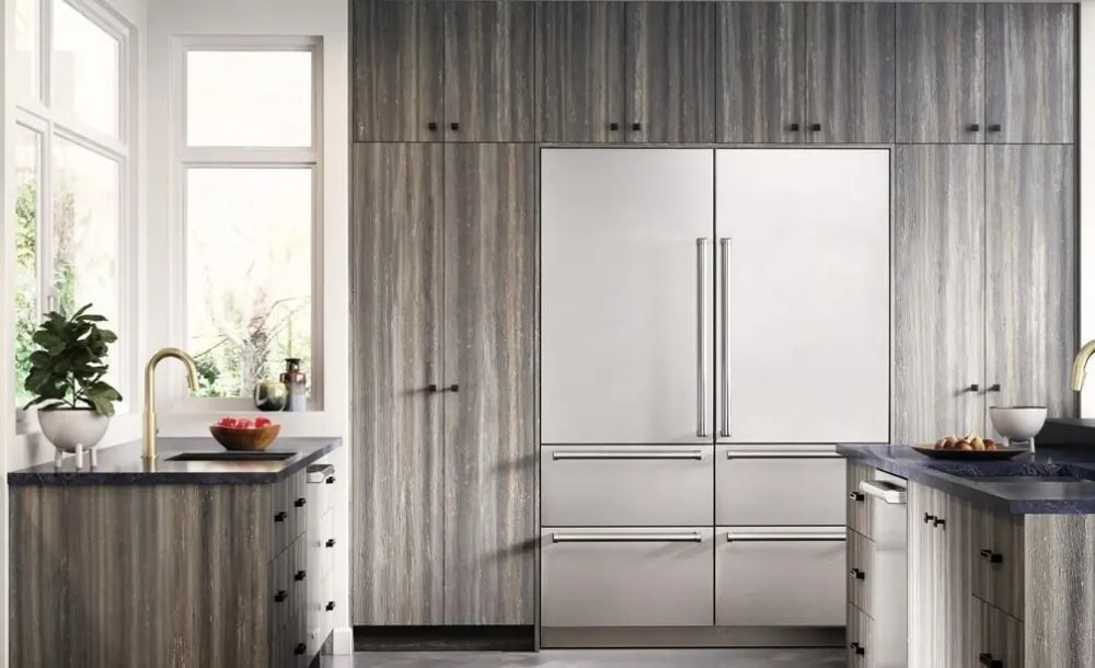 Sub-Zero - 15 cu. Ft Built In Freezer in Panel Ready - DET3050FI/L