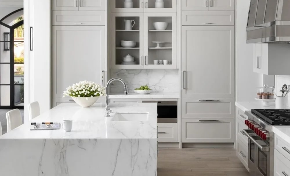 Sub-Zero - 36 Inch 19.6 cu. ft Built In / Integrated Bottom Mount Refrigerator in Panel Ready - DET3650CI/L