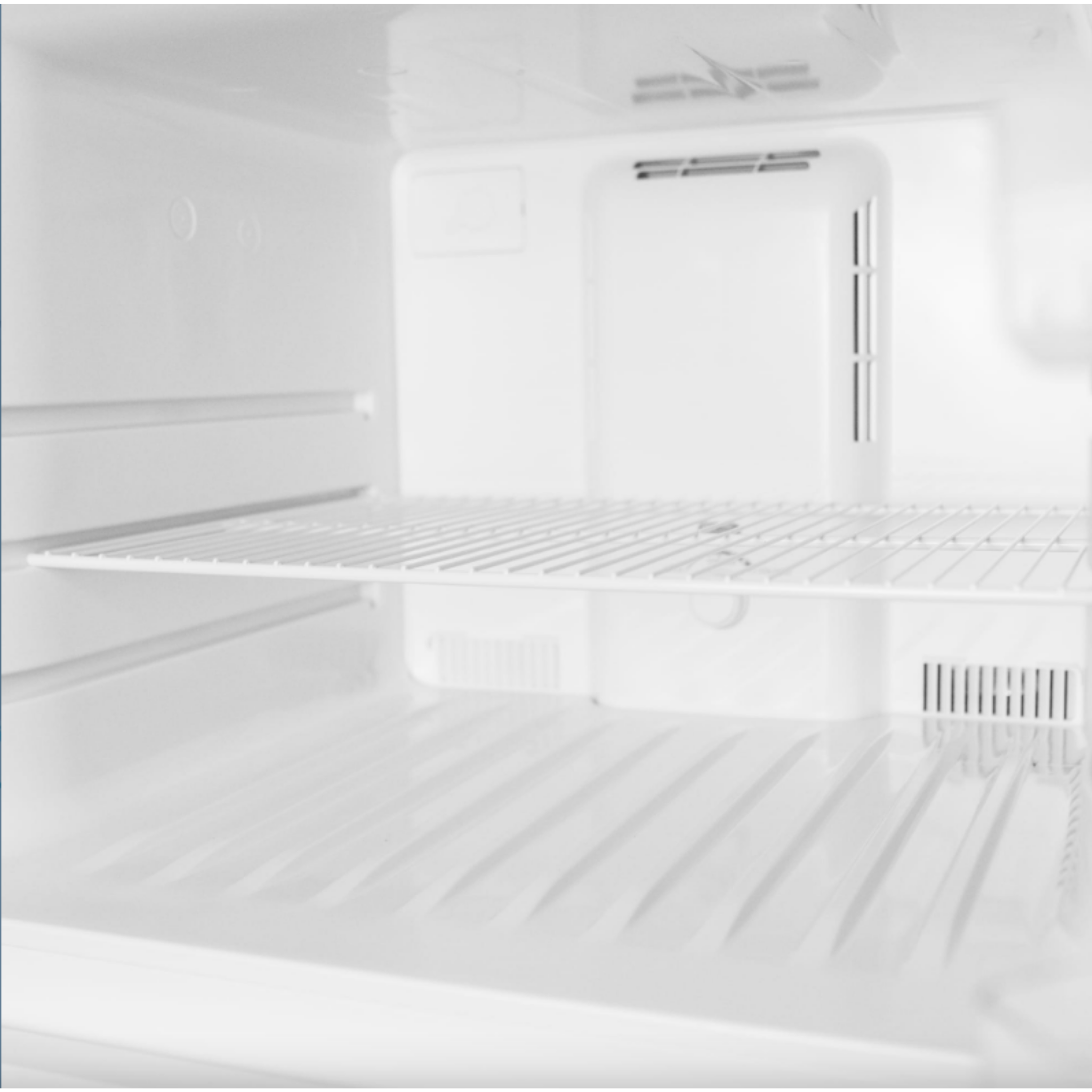 Danby - 27.94 Inch 18 cu. ft Top Mount Refrigerator in White - DFF176B1WDB