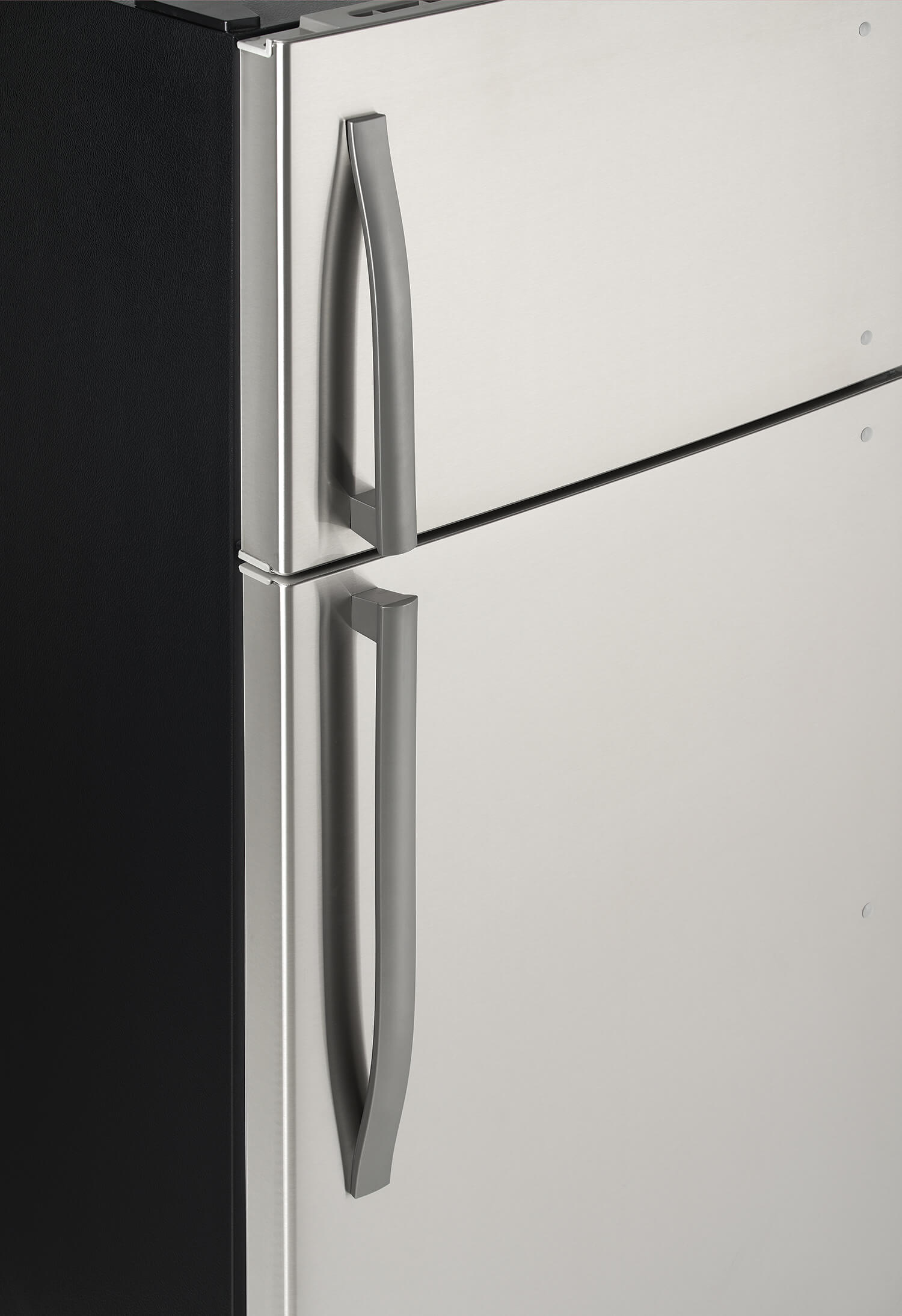 Danby - 29.5 Inch 18.1 cu. ft Top Mount Refrigerator in Stainless - DFF180E2SSDB