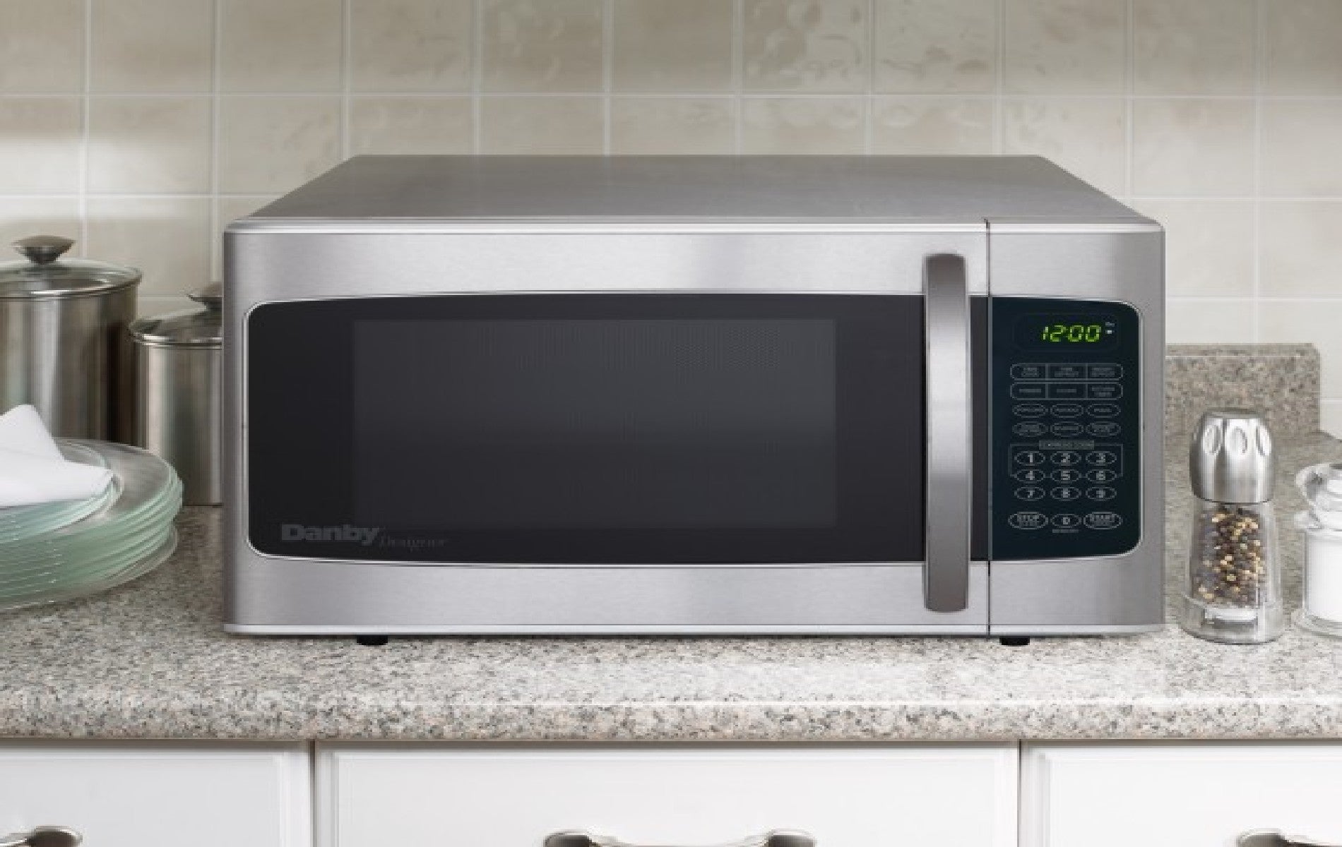 Danby - 1.1 cu. Ft Counter top Microwave in Stainless - DMW111KSSDD