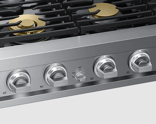 Dacor - 35.875 Inch Gas Cooktop in Graphite Stainless - DTT36T960GM