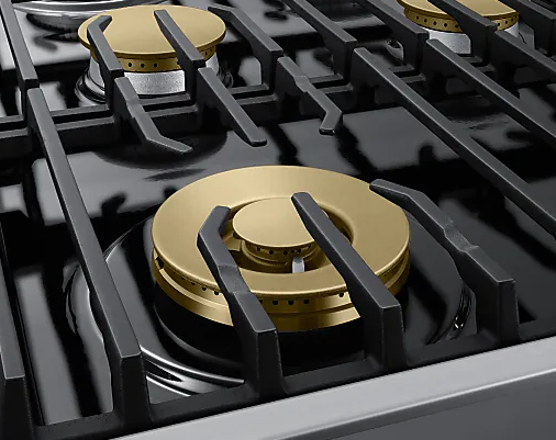 Dacor - 35.875 Inch Gas Cooktop in Graphite Stainless - DTT36T960GM