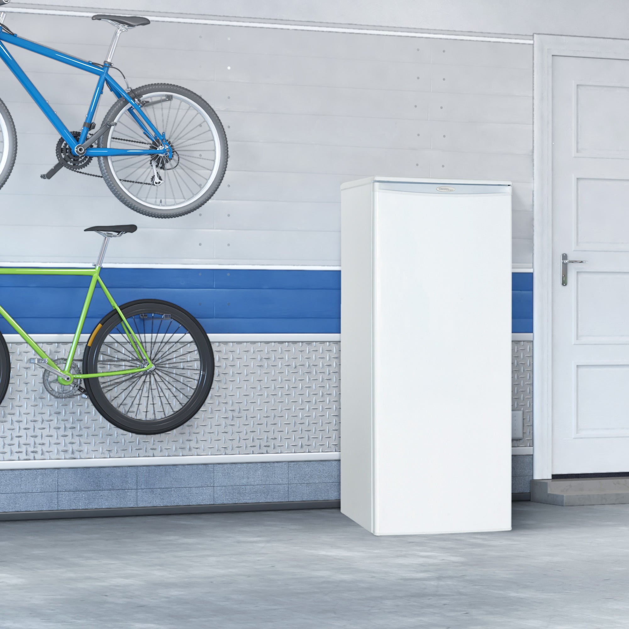 Danby - 8.5 cu. Ft Upright Freezer in White - DUFM085A4WDD