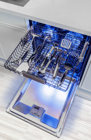 Thermador - 42 dBA Built In Dishwasher in Stainless - DWHD770CFM