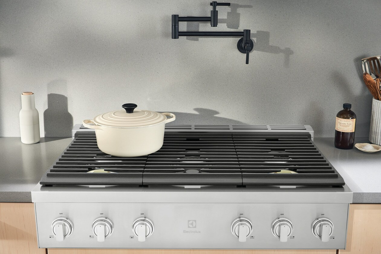 Electrolux - 36 Inch Gas Cooktop in Stainless - ECCG3672AS