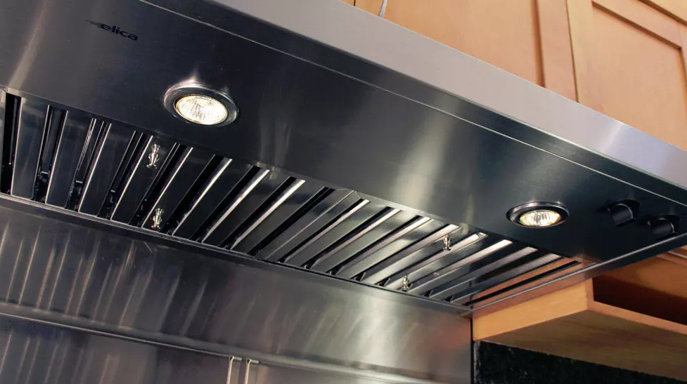 Elica - 30 Inch 600 CFM Under Cabinet Range Vent in Stainless - ECV630S2
