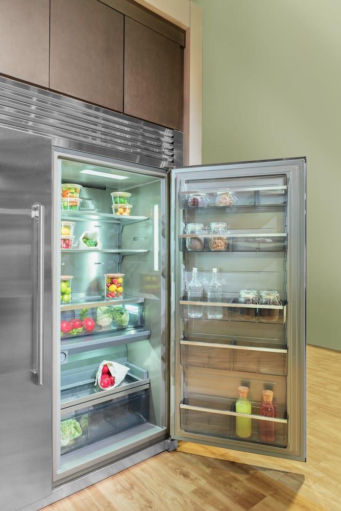 Electrolux - 32.9 Inch 19 cu. ft Built In / Integrated All Refrigerator in Stainless - EI33AR80WS