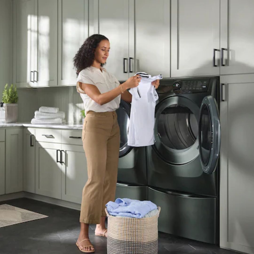 Electrolux - 8 cu. Ft Electric Dryer in Alpine Green - ELFE773CAA