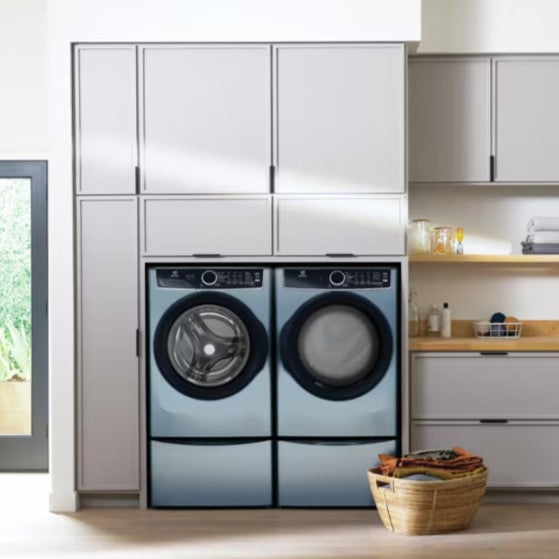 Electrolux - 8 cu. Ft Vented Gas Dryer in Blue - ELFG7437AG