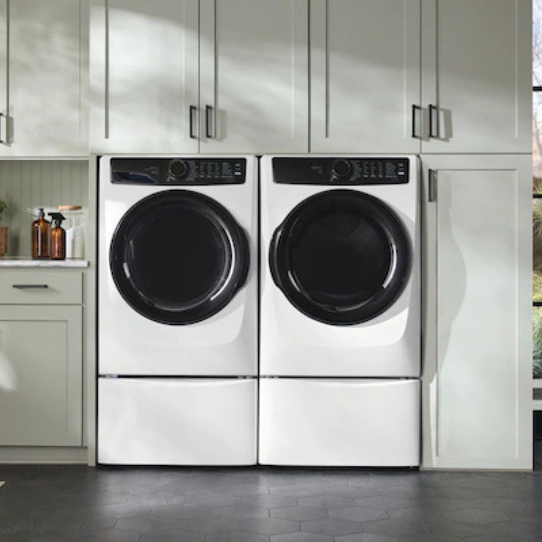 Electrolux - 5.2 cu. Ft Front Load Washer in White - ELFW7738AW