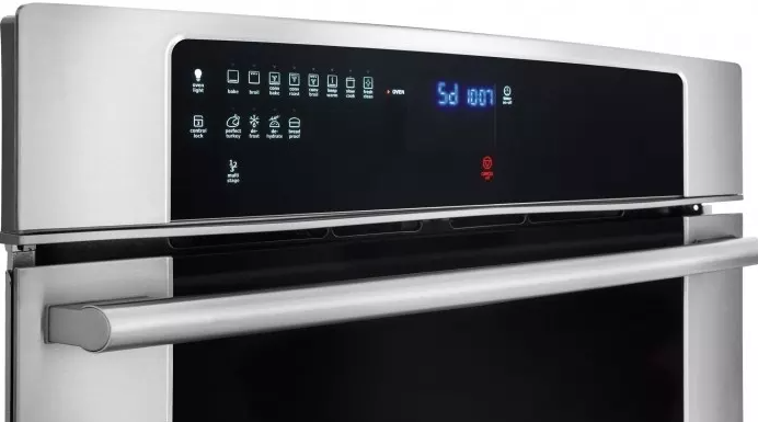 Electrolux - 4.8 cu. ft Single Wall Oven in Stainless - EW30EW55PS