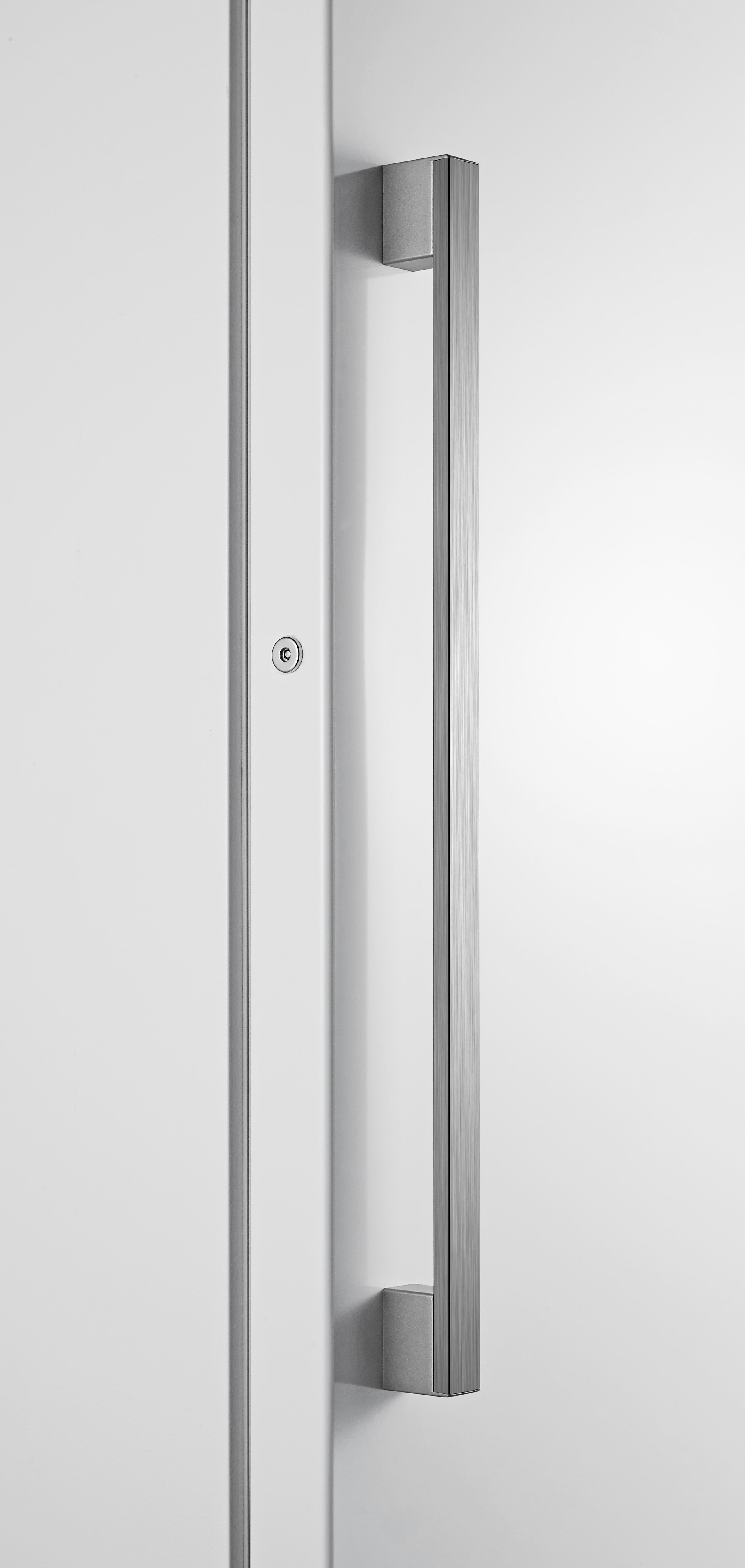 Hisense - 21.2 cu. Ft Upright Freezer in White - FV21D6AWE