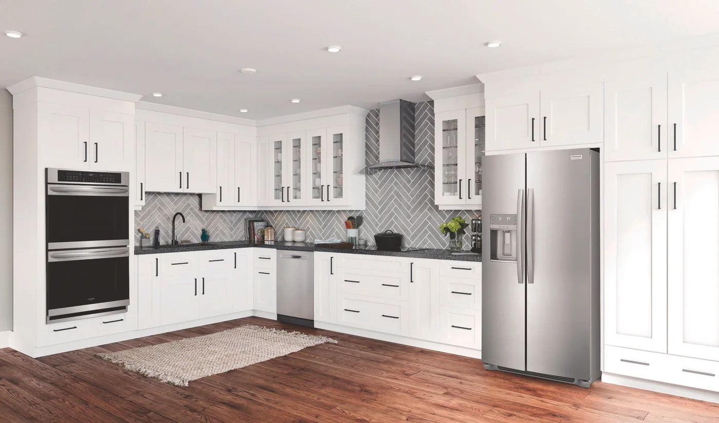 Frigidaire Gallery - 33 Inch 22.3 cu. ft Side by Side Refrigerator in Stainless - GRSS2352AF