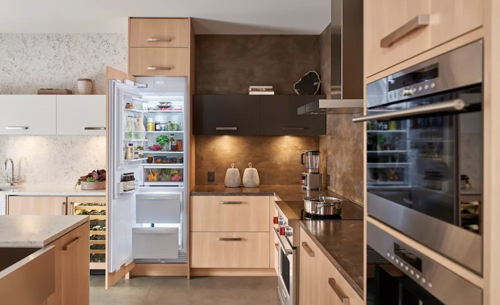 Sub Zero - 24 Inch 8 cu. ft Column Freeze in Stainless - IC-24CI-LH