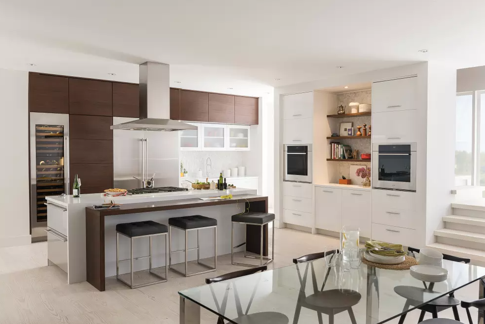 Sub-Zero - 12.3 cu. Ft Upright Freezer in Panel Ready - IC-24FI-LH