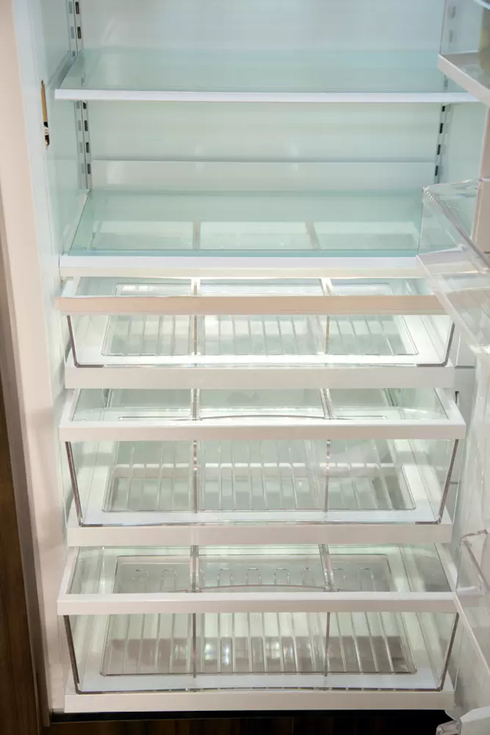 Sub Zero - 30 Inch 17.3 cu. ft Column Freezer in Stainless - IC-30RID-RH