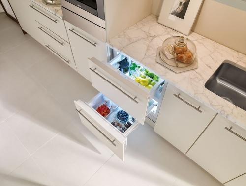 Sub-Zero - 24 Inch 4 cu. ft Built In / Integrated Drawer Refrigerator in Panel Ready - ID-24R