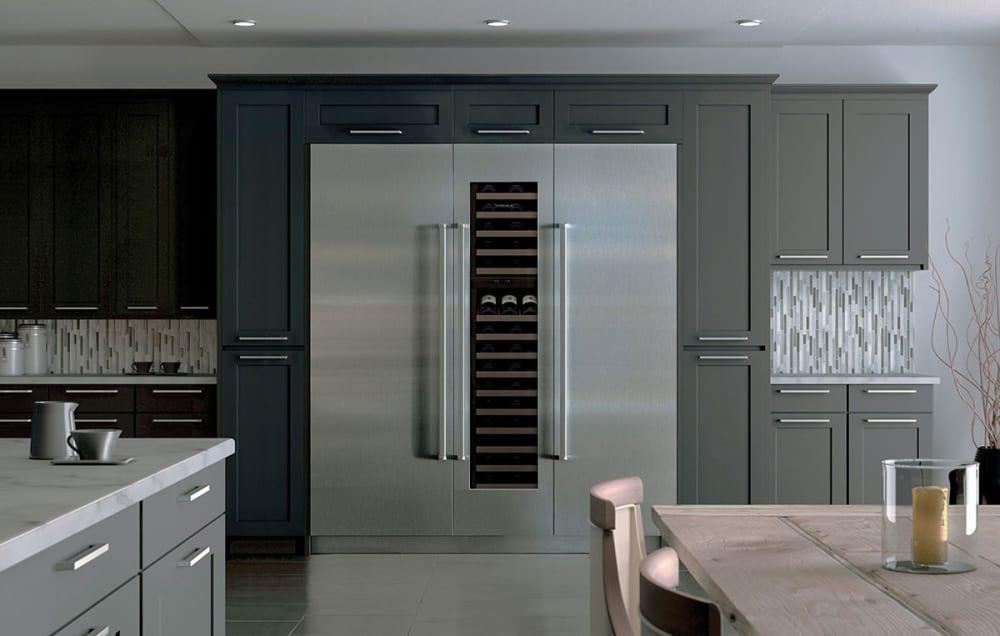 Sub-Zero - 18 Inch 59 Bottle Wine Fridge Refrigerator in Stainless - IW-18-RH