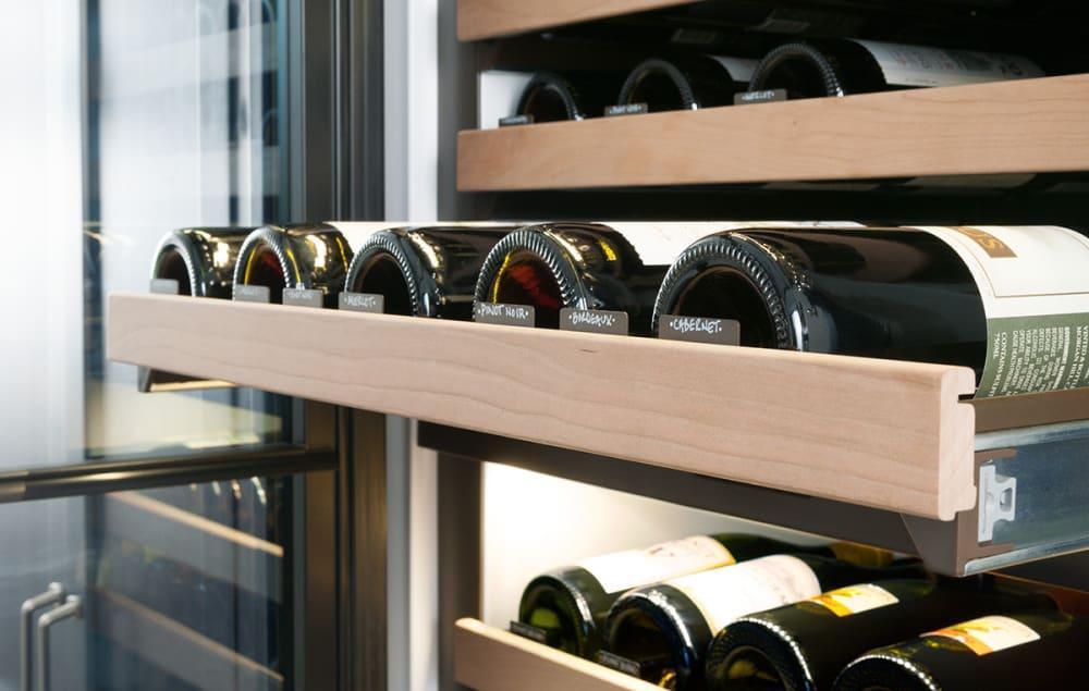 Sub-Zero - 30 Inch 146 Bottle Wine Fridge Refrigerator in Stainless - IW-30-RH