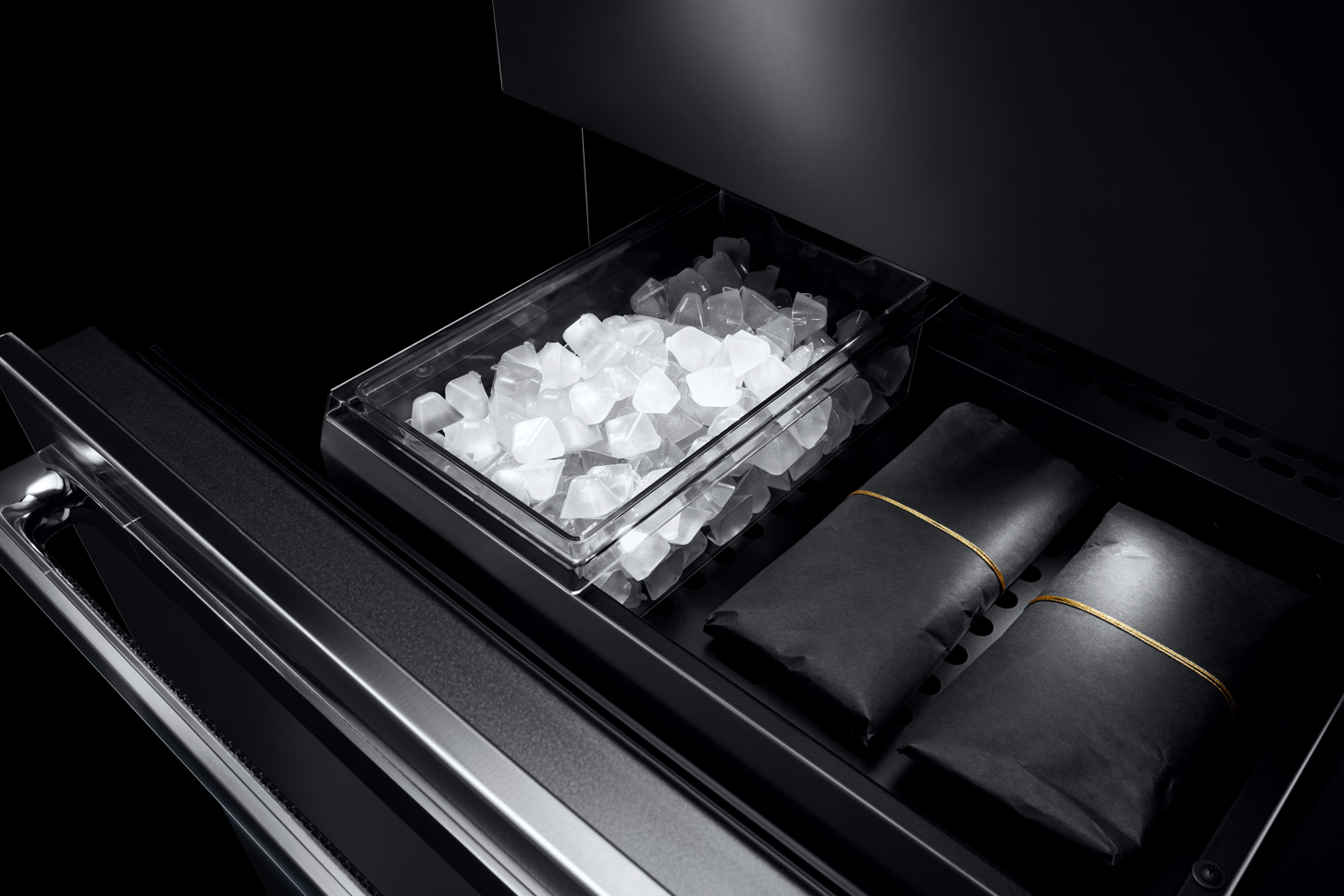 JennAir - 29.88 Inch 16.3 cu. ft Built In / Integrated Refrigerator in Panel Ready - JBBFL30NMX