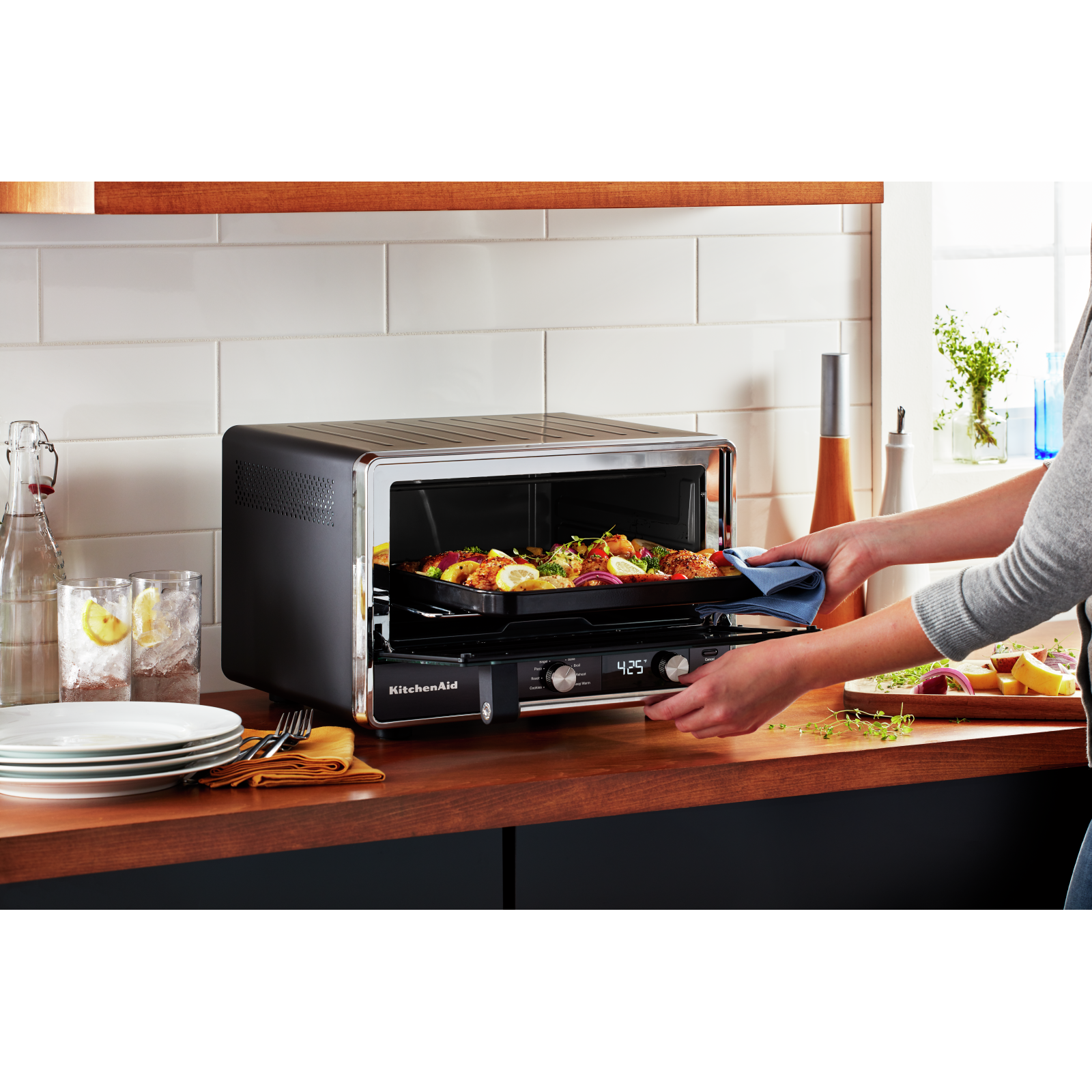 KitchenAid - Digital Countertop Oven in Black - KCO211BM