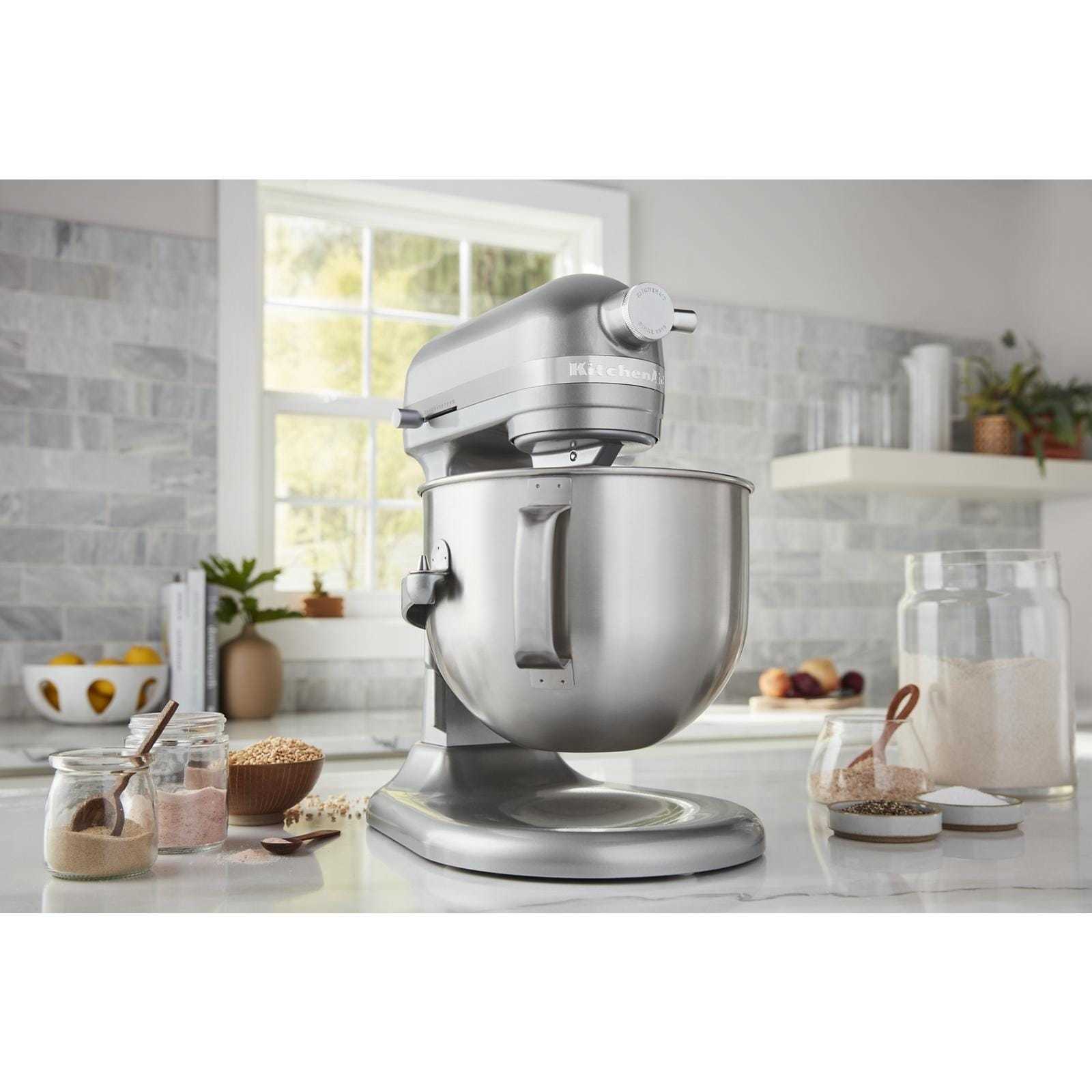 KitchenAid - 7 Quarts Bowl-Lift Stand Mixer in Silver - KSM70SKXXCU