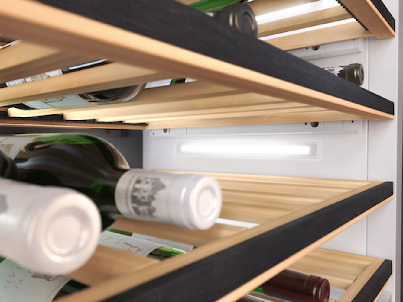 Miele - 23.75 Inch 13.38 cu. ft Wine Fridge Refrigerator in Panel Ready - KWT2672VIS