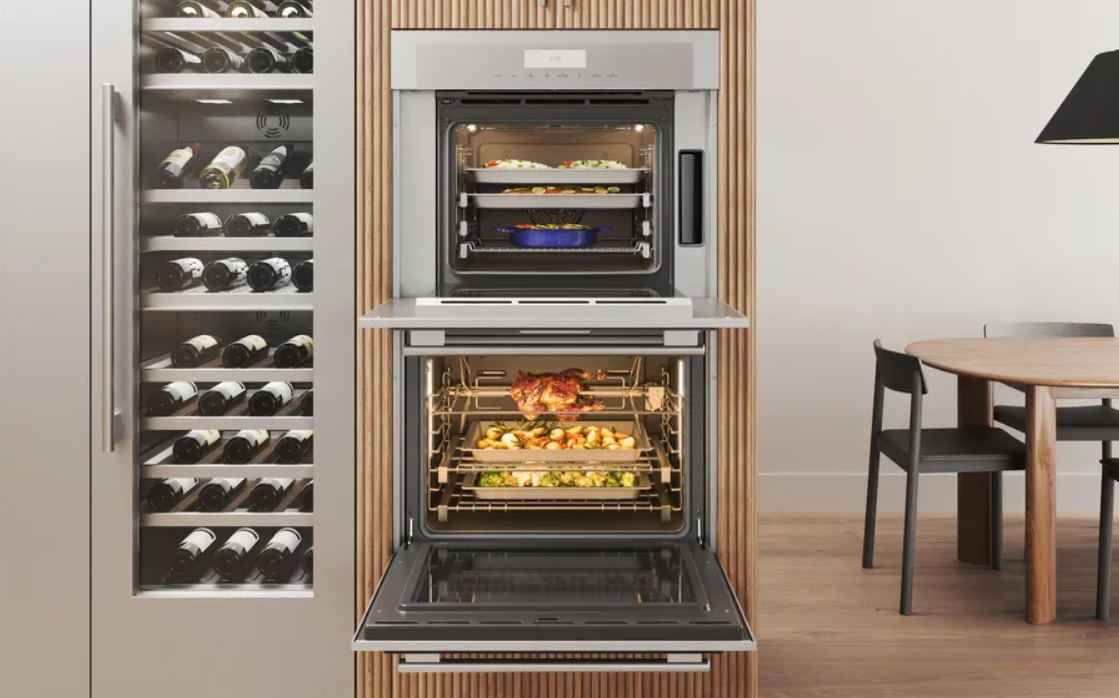 Thermador - 7.3 cu. ft Combination Oven in Stainless - MEDS302BS