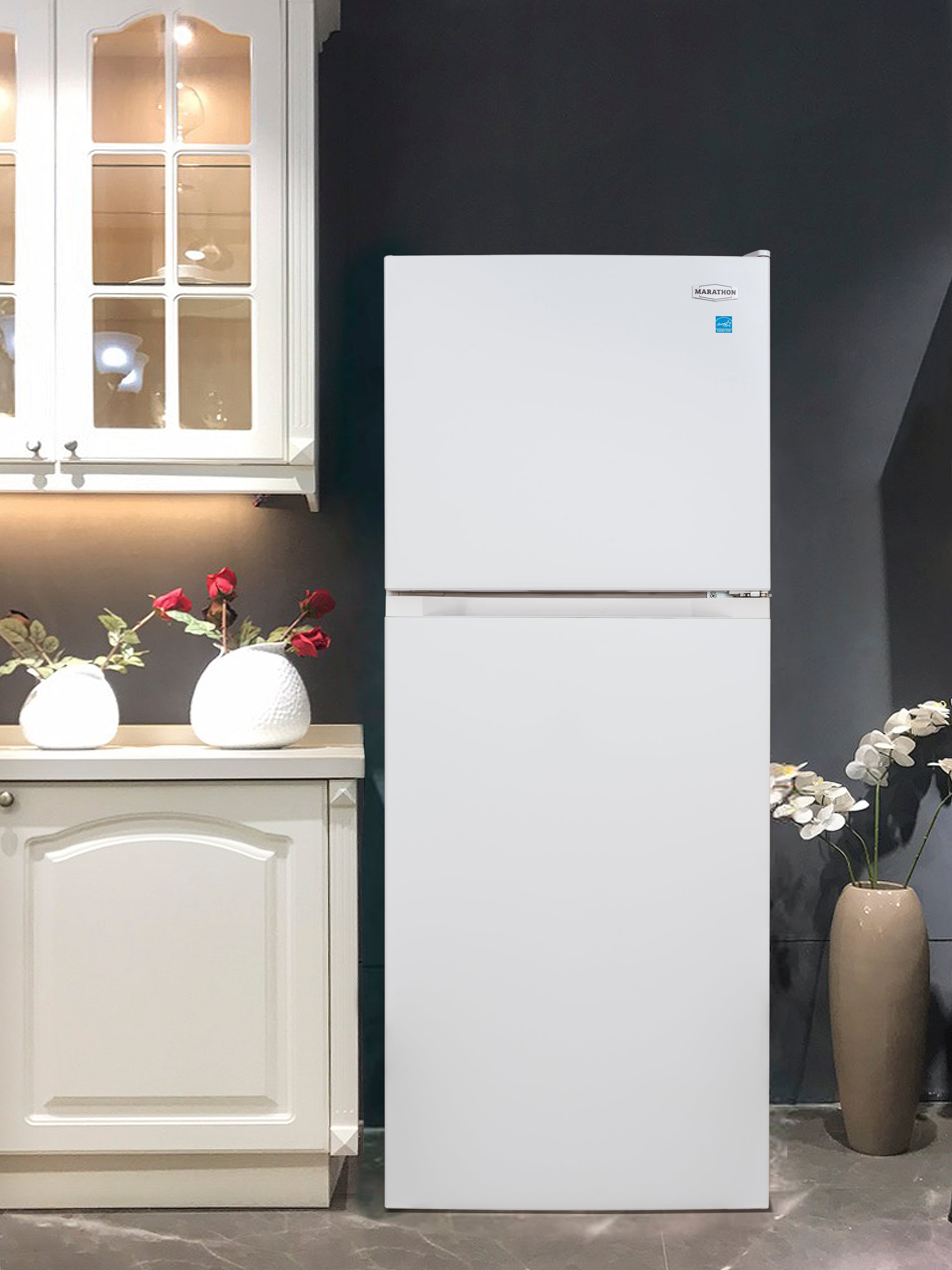 Marathon - 23.6 Inch 10 cu. ft Top Mount Refrigerator in White - MFF103W