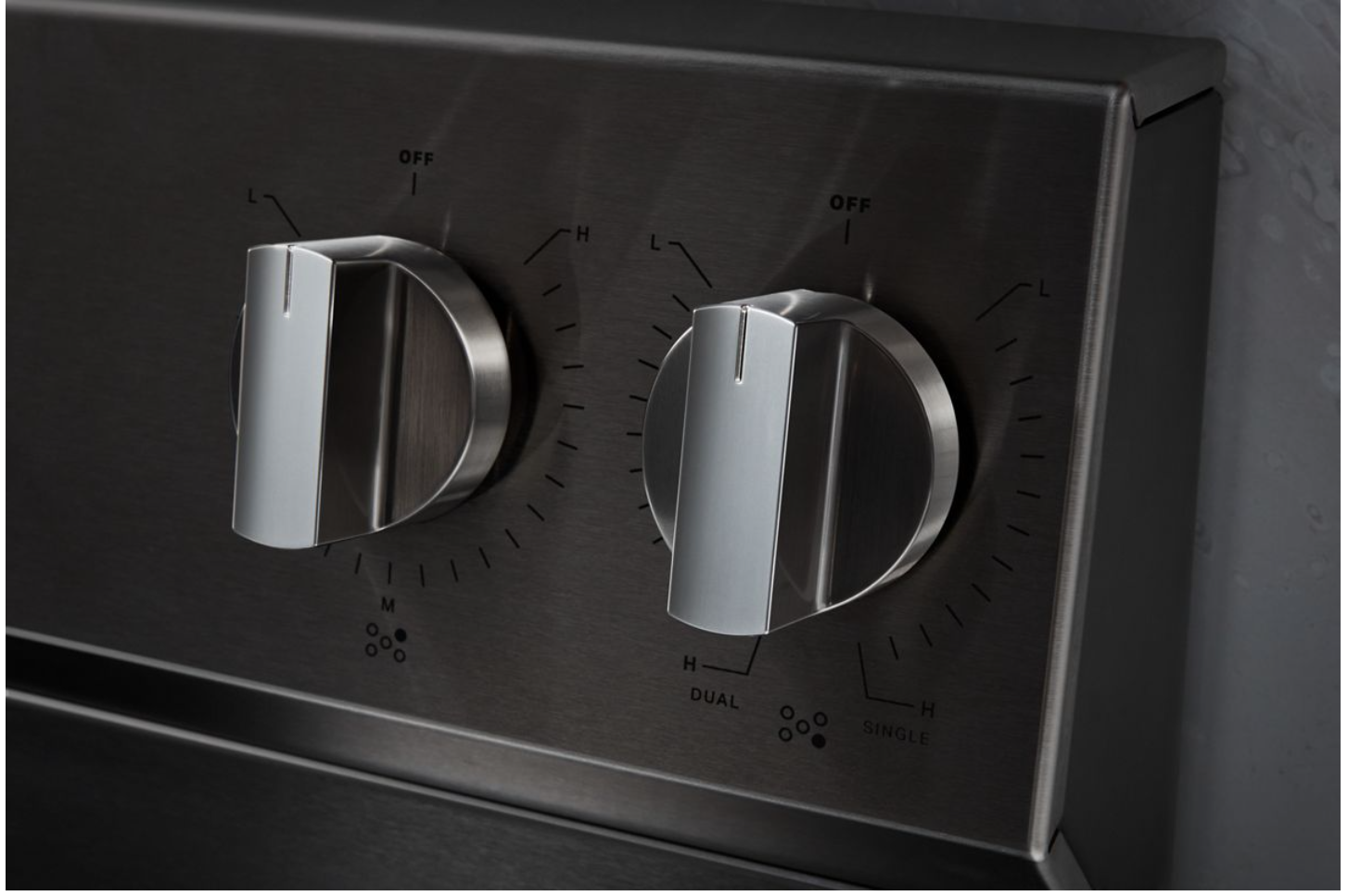 Maytag - 5 cu. ft Gas Range in Stainless - MFGS6030RZ