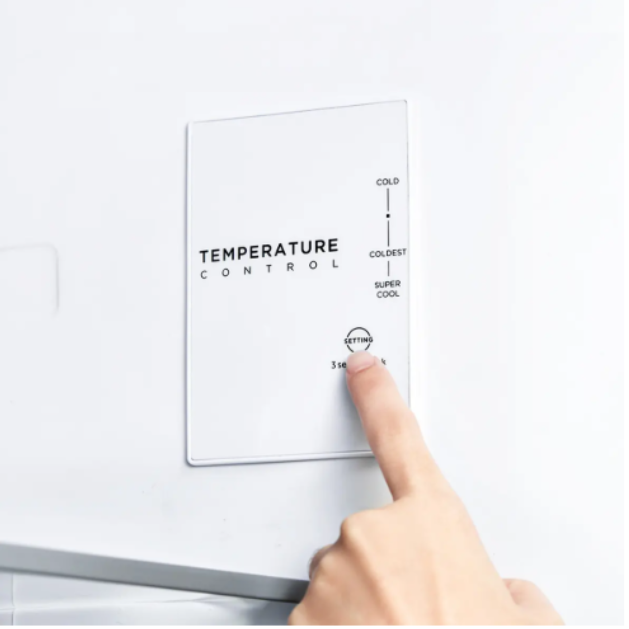 Midea - 27.5 Inch 16.1 cu. ft Top Mount Refrigerator in Stainless - MRT16D2BST