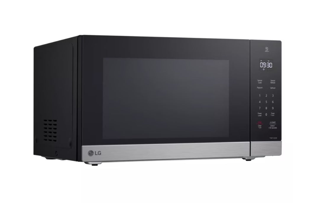 LG - 1.5 cu. Ft Counter top Microwave in Stainless - MSER1590S